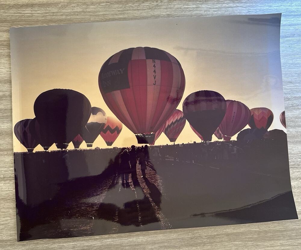 Vintage Rodeway Inn Hot Air Balloon Photograph / Large Photo Print 17.5 X 12.5